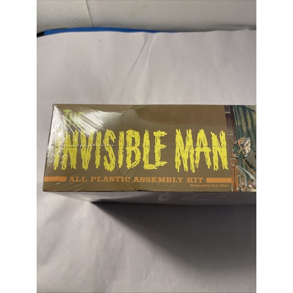 Moebius 1/8 Scale The Invisible Man Plastic Model Kit 903 Sealed New - Picture 10 of 16